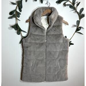 EVEREVE Gray Furry Vest LAST CALL